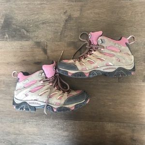 Merrell Moab women’s hiking boots